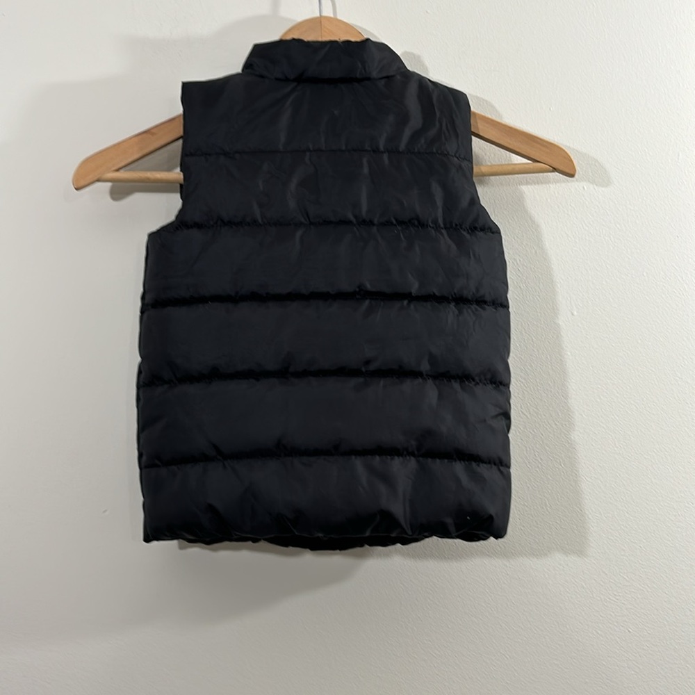 Boys Puma Puffer Vest in Solid Black With Orange Logo - Size 4T - Picture 5 of 10